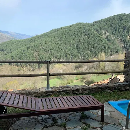Дом отдыха Pirineu *